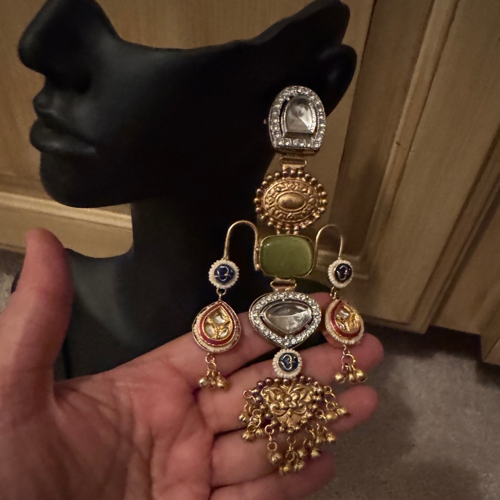 Statement Piece Dual Tone in Gold and Green Earrings